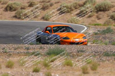 media/Jun-01-2025-CalClub SCCA (Sun) [[eae223c5dd]]/Group 5/Qualifying/